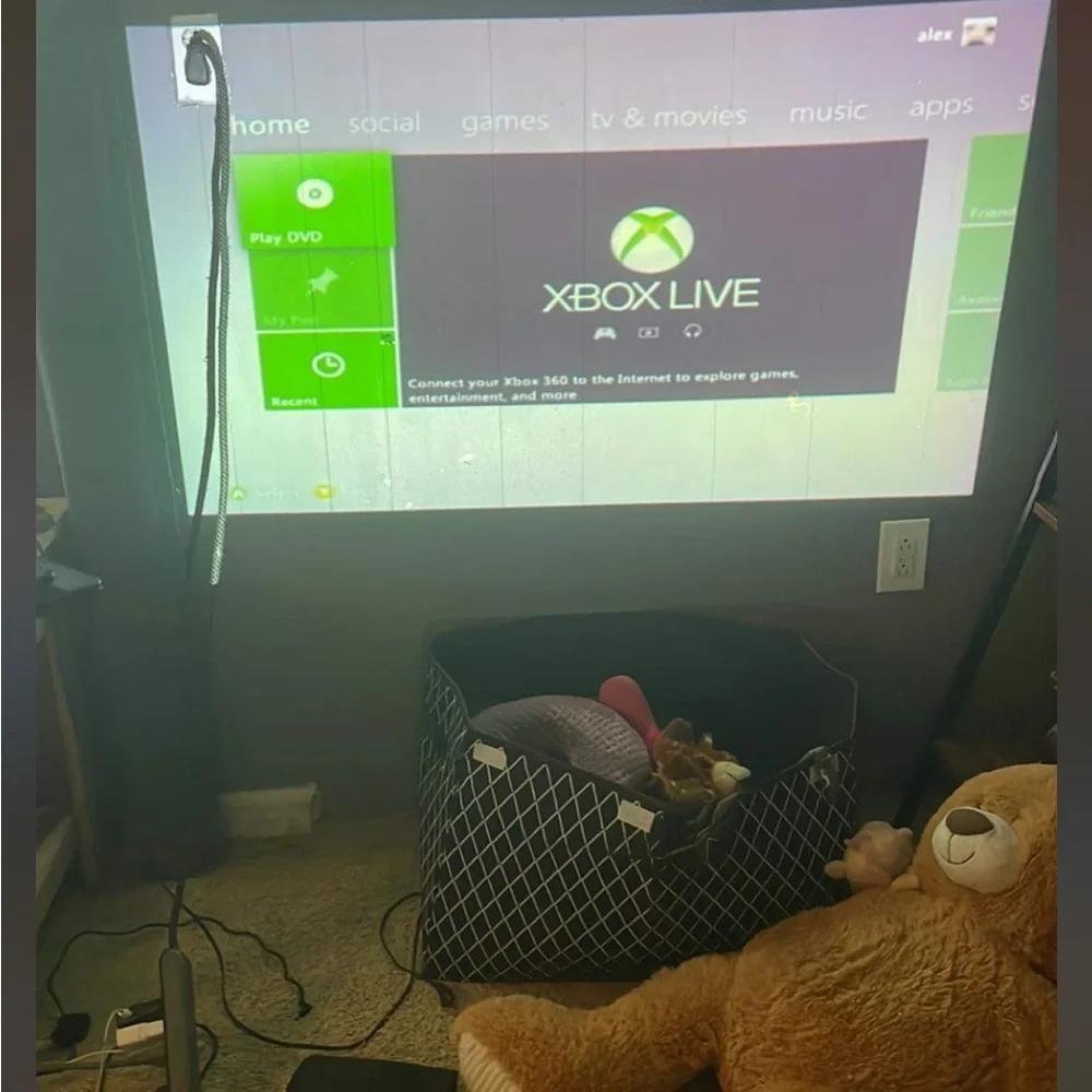 Projector - Picture 8 of 8